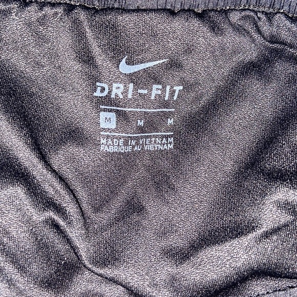 basketball nike shorts womens - Picture 3 of 3